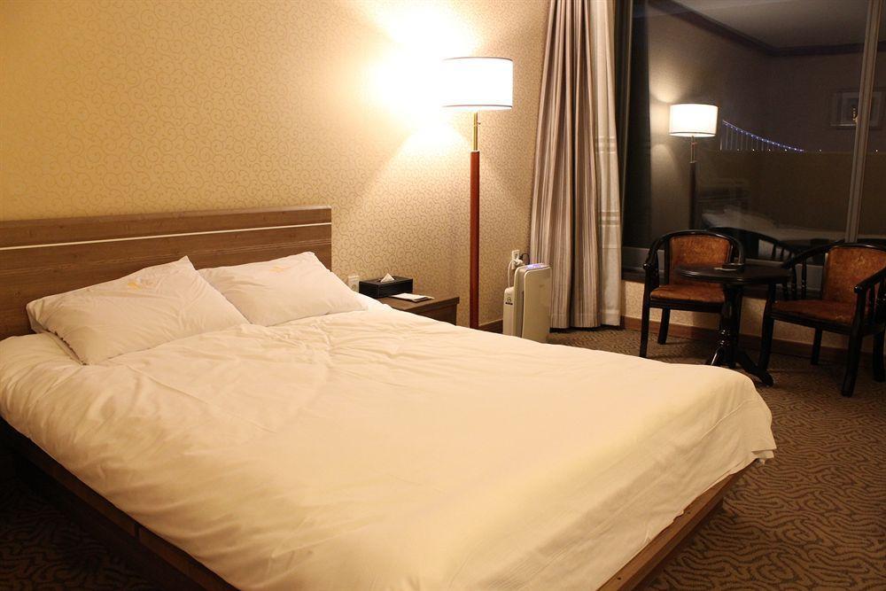 Dawn Beach Hotel Busan Exterior foto