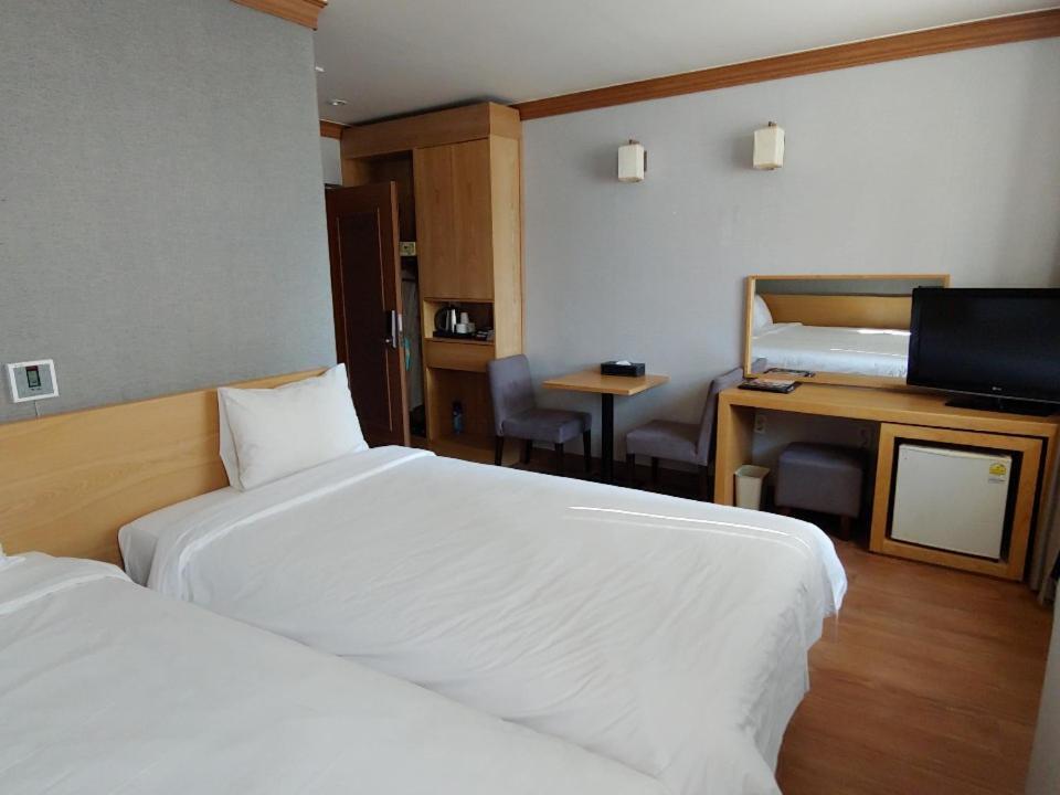 Dawn Beach Hotel Busan Exterior foto